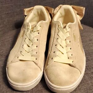 Puma Suede Women's Gold Block Lace Up Marshmallow (Cream) Sneakers - Size 7.5